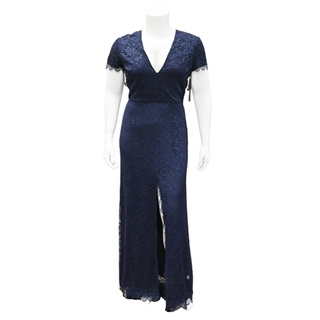 MONIQUE LHUILLIER | Midnight Lace Dress