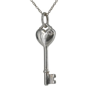 TIFFANY & CO | Diamond Heart Key Pendant Necklace
