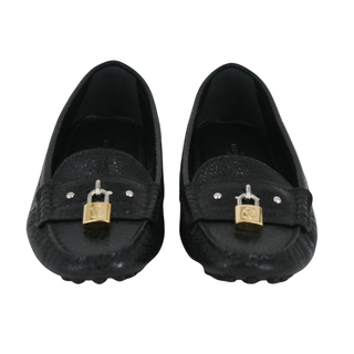 LOUIS VUITTON | Lock-It Black Leather Loafers