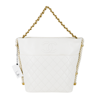 CHANEL | Crumpled Calfskin En Vogue Hobo Bag