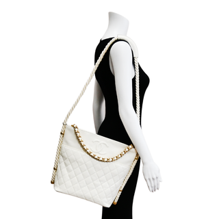 CHANEL | Crumpled Calfskin En Vogue Hobo Bag