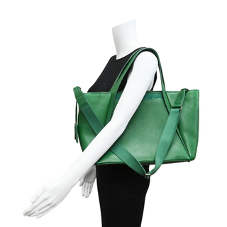 AKRIS | Kelly Green Leather Shoulder Bag