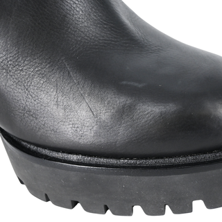 VERONICA BEARD | Black Water-Repellent Heeled Booties