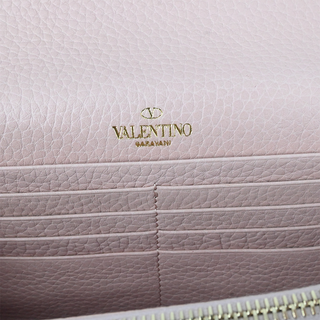 VALENTINO | Rockstud Envelope Crossbody Bag