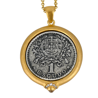 TAT 2 | Escudo Coin Pendant Necklace