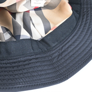 BURBERRY | Black Nylon Bucket Hat