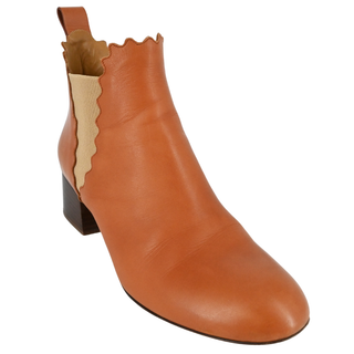 CHLOE | Tan Leather Scalloped-Trim Ankle Booties
