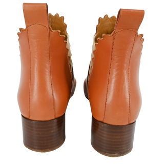 CHLOE | Tan Leather Scalloped-Trim Ankle Booties
