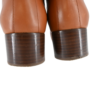 CHLOE | Tan Leather Scalloped-Trim Ankle Booties
