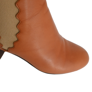 CHLOE | Tan Leather Scalloped-Trim Ankle Booties