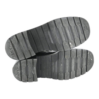 CHANEL | Crackled Leather Shearling-Trim CC Booties