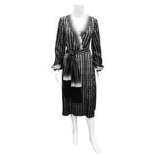 GUCCI | Printed Scarf Wrap Dress