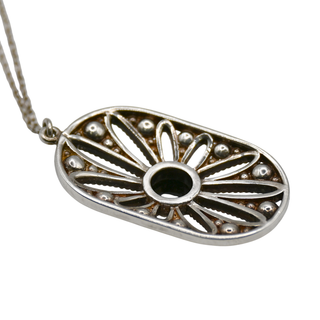 TIFFANY & CO | Ziegfeld Daisy Pendant Necklace