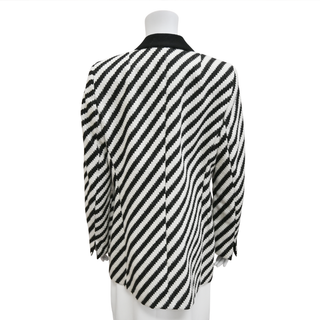 AKRIS | Black & White Zigzag Coat