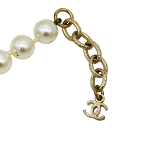 CHANEL | Long Faux Pearl Gripoix Medallion Necklace