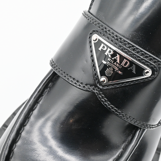 PRADA | Black Leather Logo Loafers