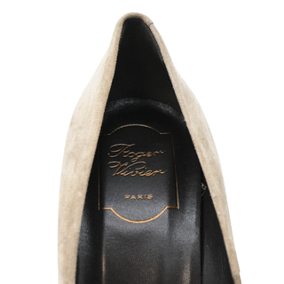 ROGER VIVIER | Trompette Beige Suede Pumps