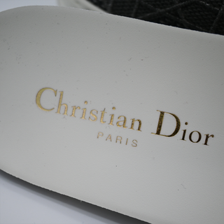 CHRISTIAN DIOR | Walk'N'Dior Gray Embroidered Cannage Sneakers
