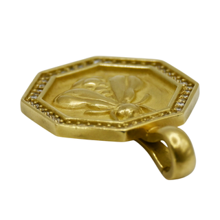SLANE & SLANE | 18K Diamond Bee Enhancer Pendant
