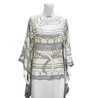 RANI ARABELLA | Light Gray Equestrian Poncho