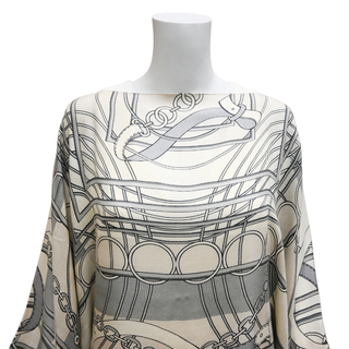 RANI ARABELLA | Light Gray Equestrian Poncho