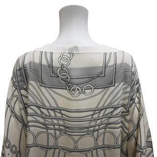 RANI ARABELLA | Light Gray Equestrian Poncho