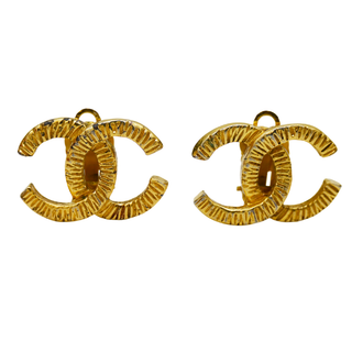 CHANEL | Textured CC Clip-On Earrings