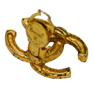 CHANEL | Textured CC Clip-On Earrings