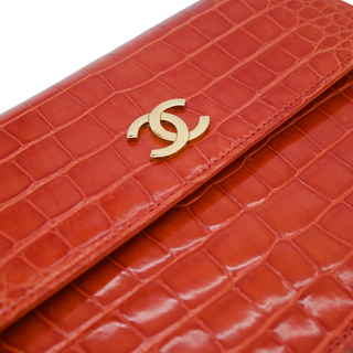 CHANEL | Red Alligator CC Leather Shoulder Bag