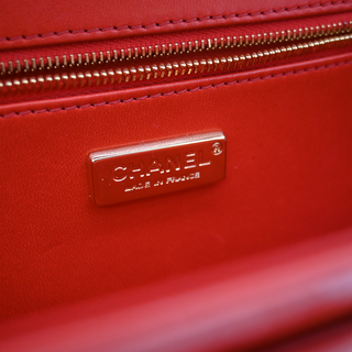 CHANEL | Red Alligator CC Leather Shoulder Bag