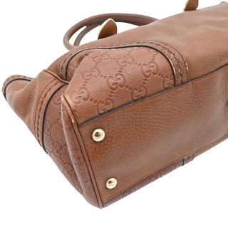 GUCCI | GG Signature Signoria Tan Leather Shoulder Bag