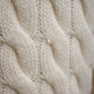 THEORY | Karenia Ivory Cable-Knit Sweater