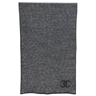 CHANEL | CC Black & White Knit Scarf