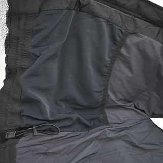 ON | Black All-Day Puffer Vest