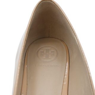 TORY BURCH | Dark Beige Logo Patent Pumps