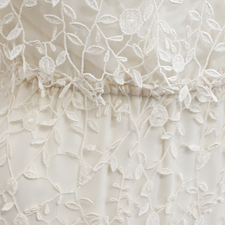 ALICE + OLIVIA | White Floral Lace Sleeveless Dress