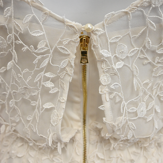 ALICE + OLIVIA | White Floral Lace Sleeveless Dress