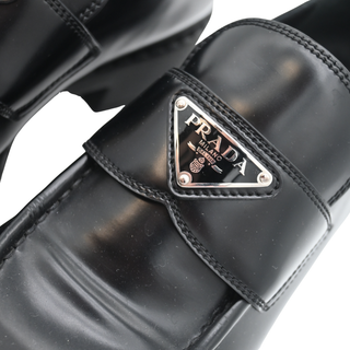 PRADA | Black Leather Logo Loafers