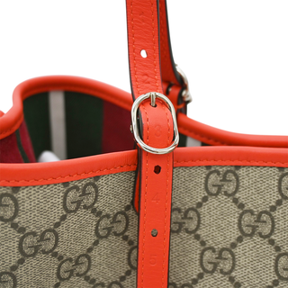 GUCCI | GG Emblem Medium Tote Bag
