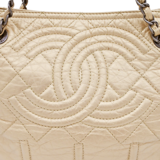 CHANEL | Gold Metallic Shopping in Moscow Tote Bag