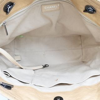 CHANEL | Gold Metallic Shopping in Moscow Tote Bag