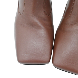 FENDI | Brown Leather FFreedom Zip Booties