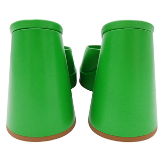 SIMON MILLER | Grass Green Slice Heels