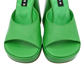 SIMON MILLER | Grass Green Slice Heels
