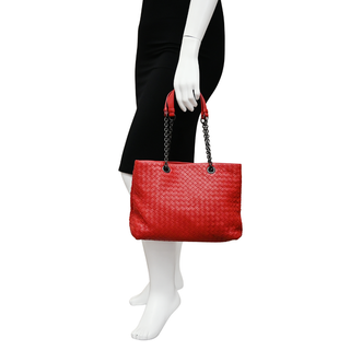 BOTTEGA VENETA | Red Intrecciato Nappa Chain Tote Bag