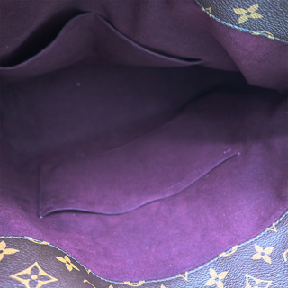 LOUIS VUITTON | Melie Monogram Hobo Bag