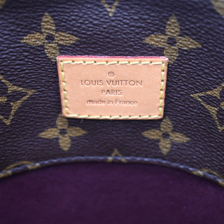 LOUIS VUITTON | Melie Monogram Hobo Bag