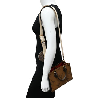 LOUIS VUITTON | OnTheGo PM Tote with Coin Pouch