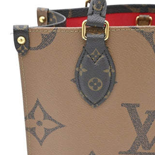 LOUIS VUITTON | OnTheGo PM Tote with Coin Pouch
