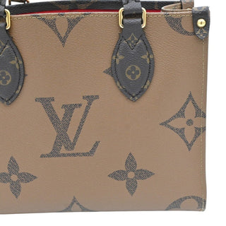 LOUIS VUITTON | OnTheGo PM Tote with Coin Pouch